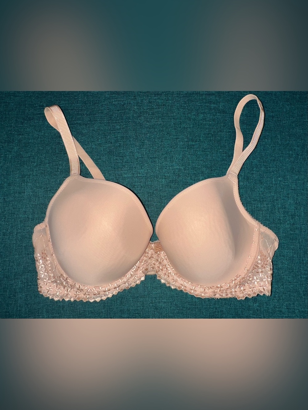 Wacoal Embrace Lace Contour Bra 853317 Sand Nude Underwire 34C MINT CONDITION